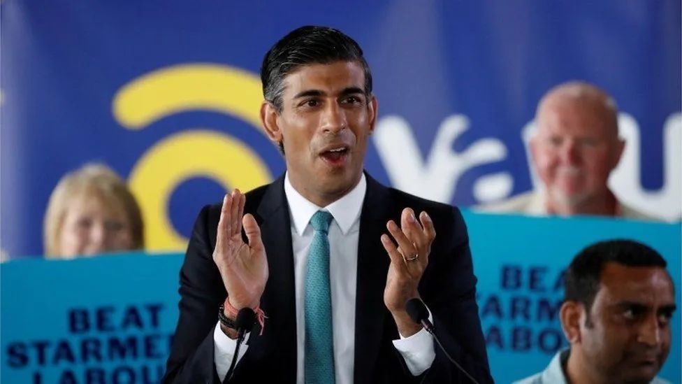 群魔乱舞，英国开始疯狂内卷式反华！